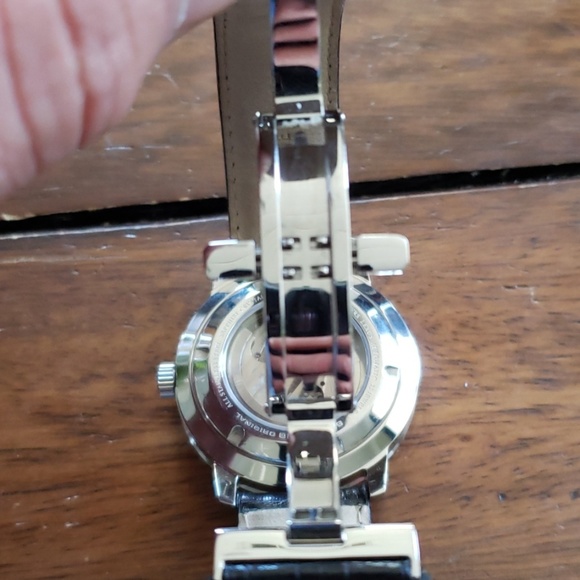 Beautiful Stuhrling automatic watch - Picture 5 of 7